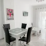 Апартаменты Paradise Coast *