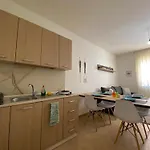 Paradise Coast Апартаменты Дуррес