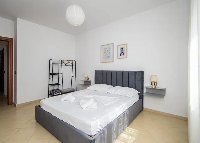 Paradise Coast * Durrës